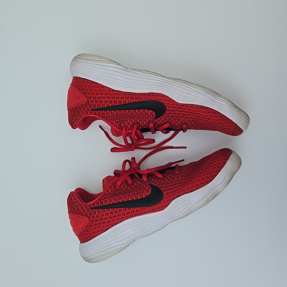 Red Nike's 7Y